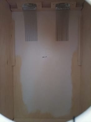 Intérieur d'un Cajon type Rock